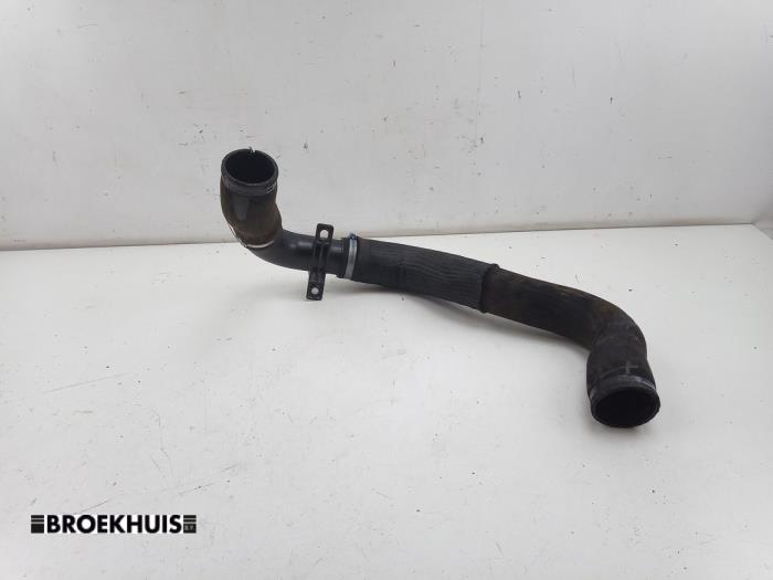 Gebruikte Intercooler Slang Fiat Ducato (250) 2.3 D 130 Multijet Prijs € 90,75 Inclusief btw aangeboden door Autobedrijf Broekhuis B.V.
