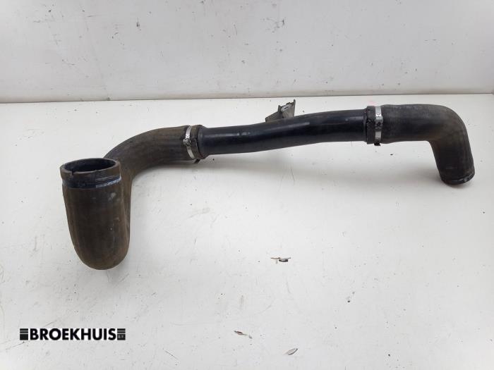 Gebruikte Intercooler Slang Fiat Ducato (250) 2.3 D 130 Multijet Prijs € 90,75 Inclusief btw aangeboden door Autobedrijf Broekhuis B.V.