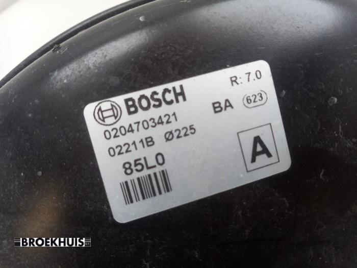 Rembekrachtiger van een Opel Agila (B) 1.2 16V 2011