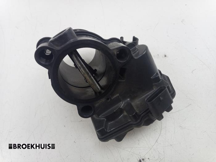 Gebruikte Gasklephuis Mini Mini (F55) 1.5 12V One D Prijs € 40,00 Margeregeling aangeboden door Autobedrijf Broekhuis B.V.
