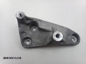 Gebruikte Motorsteun Mini Mini (F55) 1.5 12V One D Prijs op aanvraag aangeboden door Autobedrijf Broekhuis B.V.