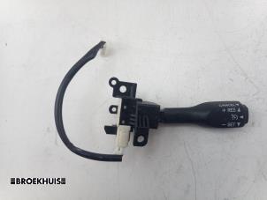 Gebruikte Cruise Control Bediening Toyota Yaris III (P13) 1.5 16V Hybrid Prijs € 30,00 Margeregeling aangeboden door Autobedrijf Broekhuis B.V.