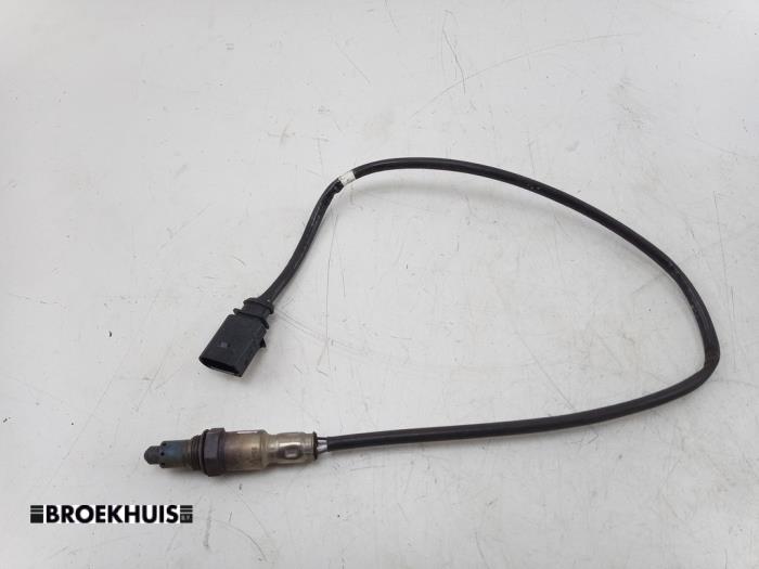 Gebruikte Lambda Sonde Skoda Fabia III Combi (NJ5) 1.0 TSI 12V Prijs € 35,00 Margeregeling aangeboden door Autobedrijf Broekhuis B.V.