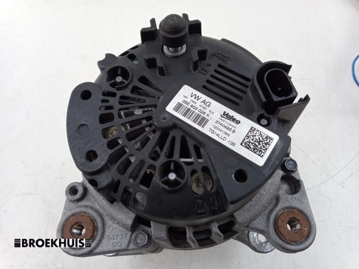Dynamo van een Skoda Fabia III Combi (NJ5) 1.0 TSI 12V 2020