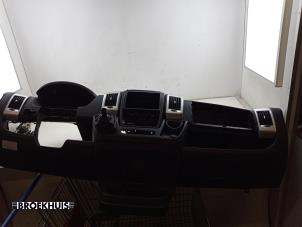 Gebruikte Dashboard Citroen Jumper (U9) 2.0 BlueHDi 160 Prijs € 850,00 Margeregeling aangeboden door Autobedrijf Broekhuis B.V.
