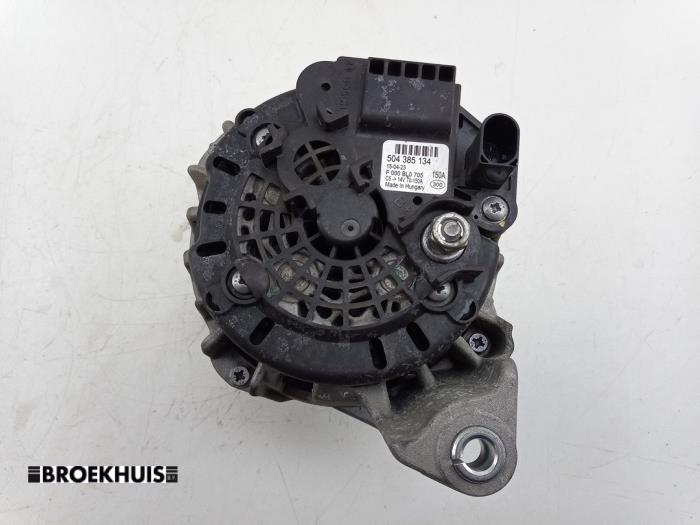 Dynamo van een Fiat Ducato (250) 2.3 D 130 Multijet 2015