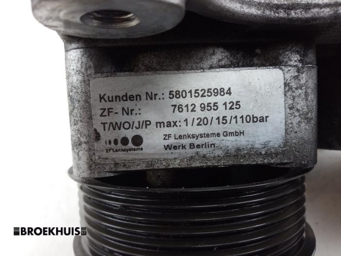 Stuurbekrachtiging Pomp van een Fiat Ducato (250) 2.3 D 130 Multijet 2015