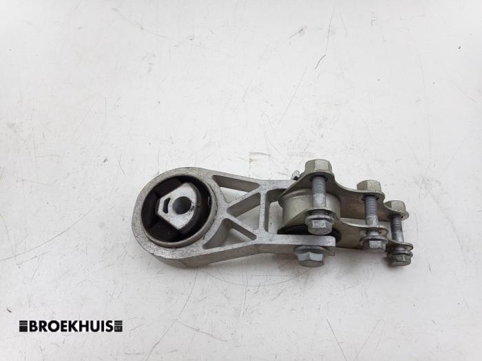 Gebruikte Versnellingsbak Steun Fiat Ducato (250) 2.3 D 130 Multijet Prijs € 90,75 Inclusief btw aangeboden door Autobedrijf Broekhuis B.V.