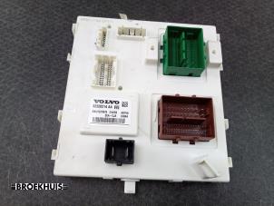 Gebruikte Module Bodycontrol Polestar Polestar 2 63kWh Standard Range Single Motor Prijs € 150,00 Margeregeling aangeboden door Autobedrijf Broekhuis B.V.