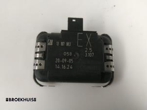 Gebruikte Regensensor Opel Astra H (L48) Prijs € 10,00 Margeregeling aangeboden door Autobedrijf Broekhuis B.V.