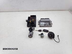 Gebruikte Inspuitcomputer Citroen Jumper (U9) 2.0 BlueHDi 160 Prijs € 450,00 Margeregeling aangeboden door Autobedrijf Broekhuis B.V.