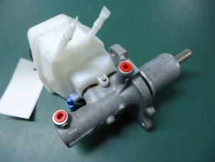 Gebruikte Hoofdremcilinder Mercedes Sprinter 3,5t (906.63) 313 CDI 16V Prijs € 84,70 Inclusief btw aangeboden door Autobedrijf Broekhuis B.V.