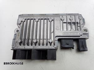 Gebruikte Start/Stop computer Peugeot 3008 II (M4/MC/MJ/MR) 1.6 BlueHDi 120 Prijs € 50,00 Margeregeling aangeboden door Autobedrijf Broekhuis B.V.