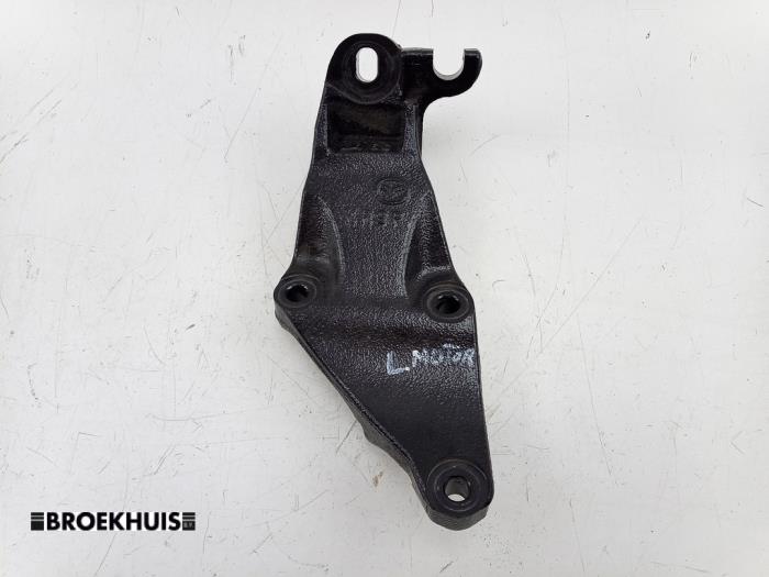 Gebruikte Motorsteun Mazda CX-80 (KL) 2.5 E-SkyActiv PHEV AWD Prijs € 40,00 Margeregeling aangeboden door Autobedrijf Broekhuis B.V.