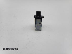 Gebruikte Luchtmassameter Mazda CX-80 (KL) 2.5 E-SkyActiv PHEV AWD Prijs € 50,00 Margeregeling aangeboden door Autobedrijf Broekhuis B.V.