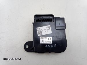 Gebruikte Computer Body Control Mazda CX-80 (KL) 2.5 E-SkyActiv PHEV AWD Prijs € 250,00 Margeregeling aangeboden door Autobedrijf Broekhuis B.V.