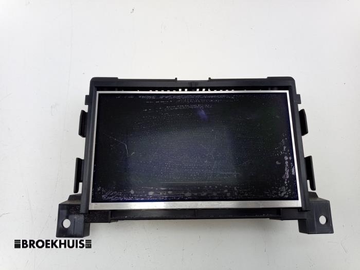 Gebruikte Display Interieur Opel Zafira (M75) 2.2 16V Direct Ecotec Prijs € 125,00 Margeregeling aangeboden door Autobedrijf Broekhuis B.V.