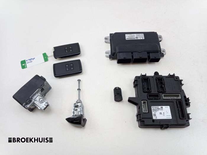 Gebruikte Computer Inspuit Renault Clio V (RJAB) 1.6 E-Tech 145 16V Prijs € 250,00 Margeregeling aangeboden door Autobedrijf Broekhuis B.V.