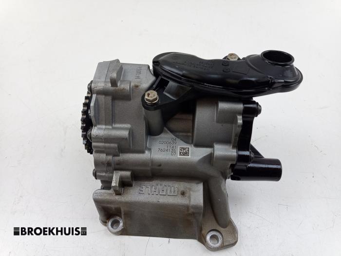 Gebruikte Oliepomp Mini Mini (F56) 1.5 12V Cooper Prijs € 125,00 Margeregeling aangeboden door Autobedrijf Broekhuis B.V.
