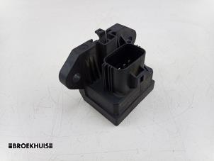 Gebruikte Brandstofpomp module Ford Transit Custom 2.0 TDCi 16V Eco Blue 130 Prijs € 18,15 Inclusief btw aangeboden door Autobedrijf Broekhuis B.V.