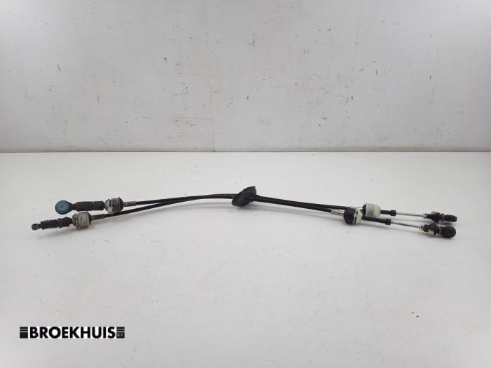 Gebruikte Schakelkabel Versnellingsbak Mercedes Vito (447.6) 1.6 109 CDI 16V Prijs € 60,50 Inclusief btw aangeboden door Autobedrijf Broekhuis B.V.