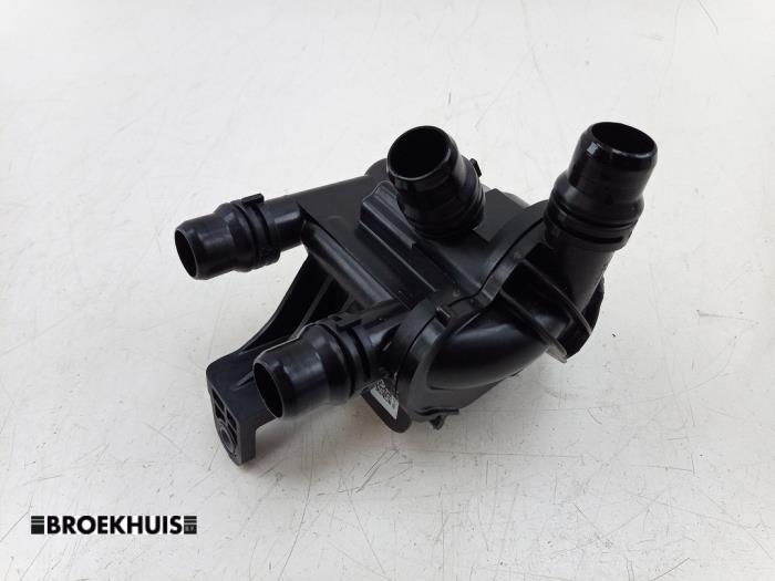 Gebruikte Thermostaathuis DS Automobiles DS 7 1.6 16V E-Tense 225 Prijs € 40,00 Margeregeling aangeboden door Autobedrijf Broekhuis B.V.