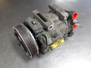 Gebruikte Pomp Airco Peugeot 407 SW (6E) 2.0 HDiF 16V Prijs € 50,00 Margeregeling aangeboden door Autobedrijf Broekhuis B.V.