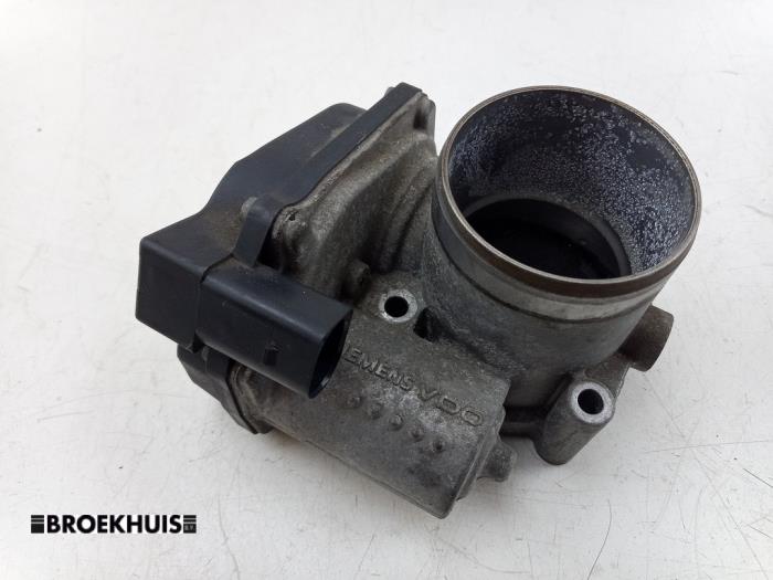 Gebruikte Gasklephuis Seat Ibiza IV SC (6J1) 1.4 16V Prijs € 20,00 Margeregeling aangeboden door Autobedrijf Broekhuis B.V.