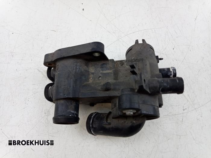 Gebruikte Thermostaathuis Seat Ibiza IV SC (6J1) 1.4 16V Prijs € 25,00 Margeregeling aangeboden door Autobedrijf Broekhuis B.V.
