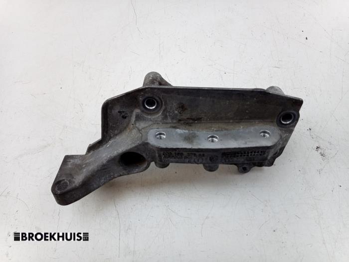 Gebruikte Motorrubber Seat Ibiza IV SC (6J1) 1.4 16V Prijs € 30,00 Margeregeling aangeboden door Autobedrijf Broekhuis B.V.