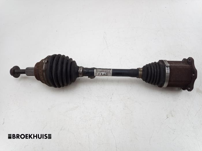 Gebruikte Steekas links-voor Volkswagen Golf VII (AUA) 1.0 TSI 12V Prijs € 95,00 Margeregeling aangeboden door Autobedrijf Broekhuis B.V.
