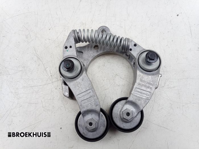 Gebruikte Spanner multiriem Hyundai Santa Fe V (MX5) 1.6 T-GDI PHEV 4WD Prijs € 110,00 Margeregeling aangeboden door Autobedrijf Broekhuis B.V.