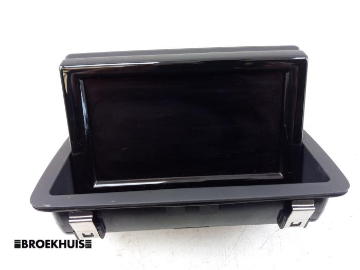 Gebruikte Display Interieur Audi A1 Sportback (8XA/8XF) 1.0 TFSI Ultra 12V Prijs € 100,00 Margeregeling aangeboden door Autobedrijf Broekhuis B.V.