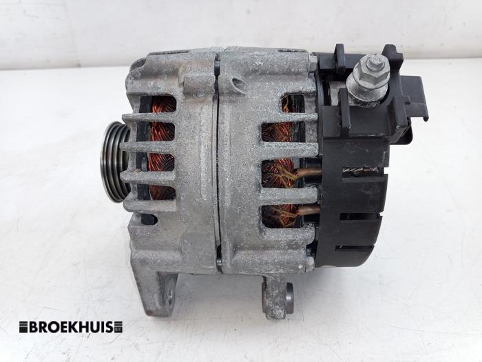 Gebruikte Alternator Mercedes Sprinter 3,5t (907.6/910.6) 315 CDI 2.0 D RWD Prijs € 121,00 Inclusief btw aangeboden door Autobedrijf Broekhuis B.V.