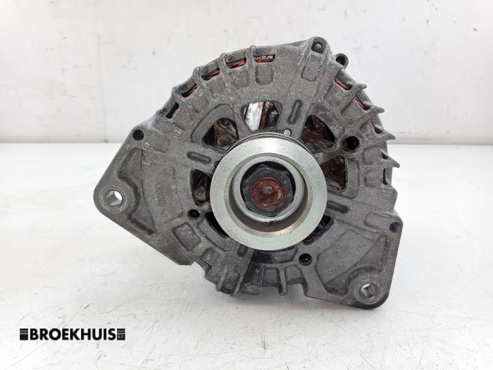 Dynamo van een Mercedes-Benz Sprinter 3,5t (907.6/910.6) 315 CDI 2.0 D RWD 2023