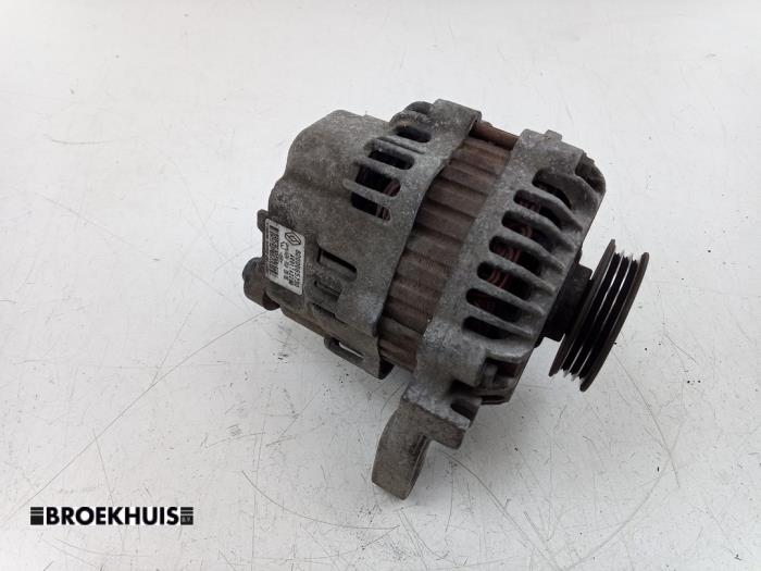 Gebruikte Dynamo Renault Twingo (C06) 1.2 Prijs € 20,00 Margeregeling aangeboden door Autobedrijf Broekhuis B.V.