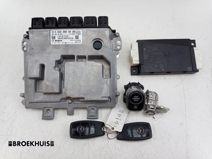 Gebruikte Inspuitcomputer Mercedes Sprinter 3,5t (907.6/910.6) 315 CDI 2.0 D RWD Prijs € 423,50 Inclusief btw aangeboden door Autobedrijf Broekhuis B.V.
