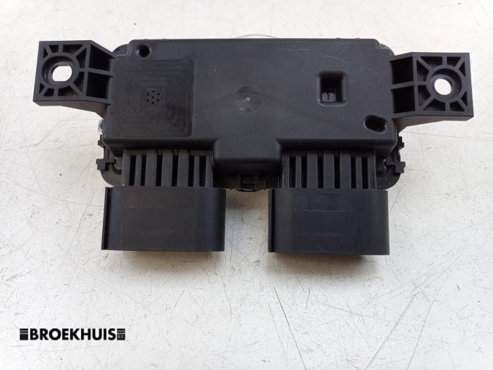 Gebruikte Brandstofpomp module Mercedes Sprinter 3,5t (907.6/910.6) 317 CDI 2.0 D RWD Prijs € 24,20 Inclusief btw aangeboden door Autobedrijf Broekhuis B.V.