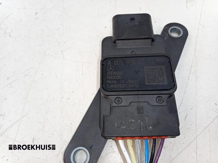 Nox sensor van een Mercedes-Benz Sprinter 3,5t (907.6/910.6) 317 CDI 2.0 D RWD 2023