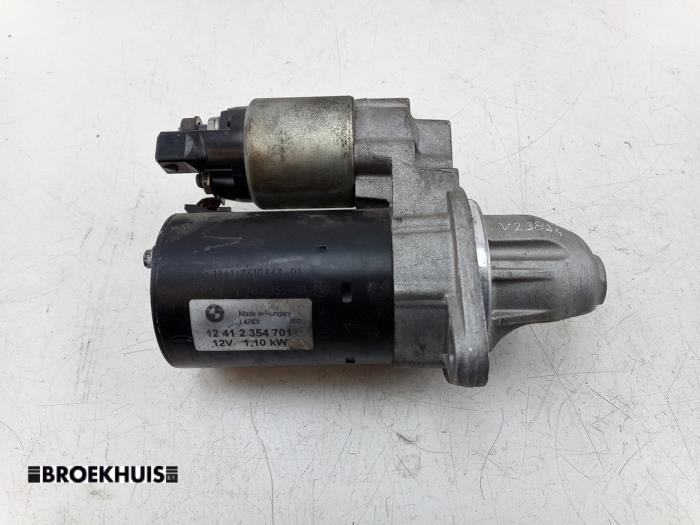 Gebruikte Startmotor BMW 3 serie Touring (E91) 325i 24V Prijs € 35,00 Margeregeling aangeboden door Autobedrijf Broekhuis B.V.