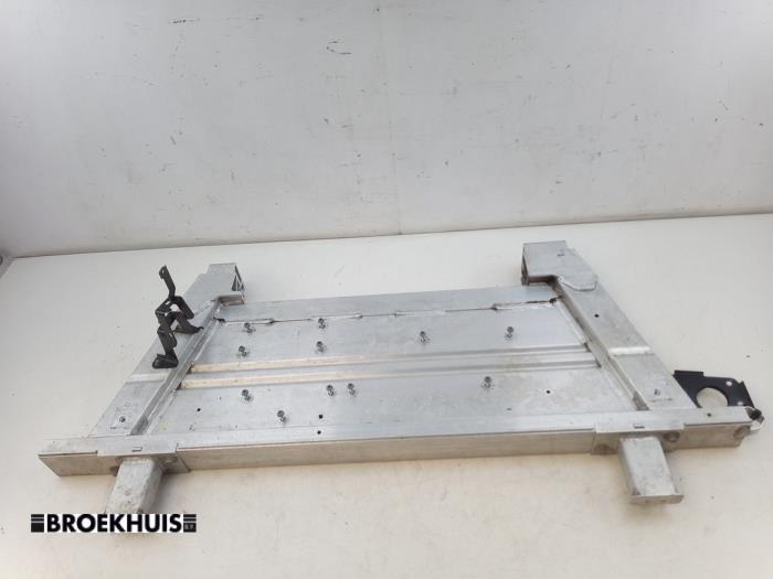 Gebruikte Subframe Volvo XC40 (XZ) Recharge Twin 78 kWh Prijs € 475,00 Margeregeling aangeboden door Autobedrijf Broekhuis B.V.