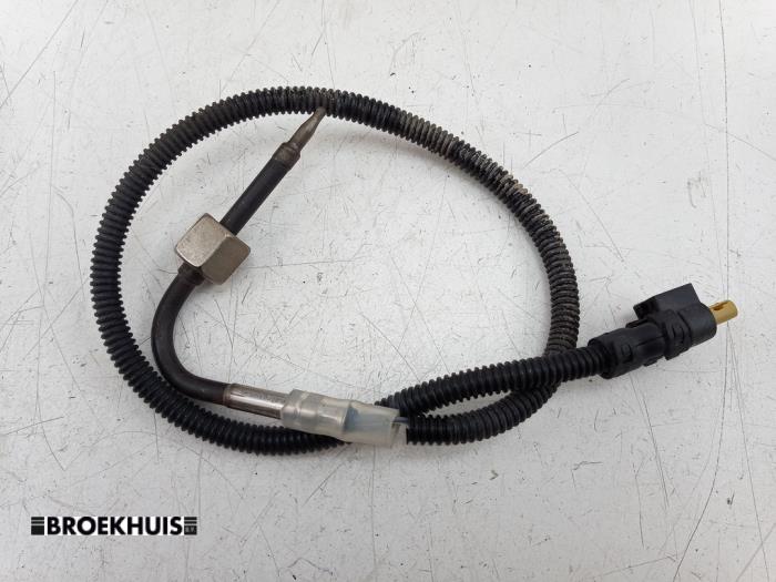 Gebruikte Uitlaat temperatuursensor Mercedes Sprinter 3,5t (907.6/910.6) 317 CDI 2.0 D RWD Prijs € 42,35 Inclusief btw aangeboden door Autobedrijf Broekhuis B.V.