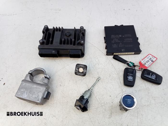 Gebruikte Computer Inspuit Toyota RAV4 (A5) 2.5 Hybrid 16V Prijs € 350,00 Margeregeling aangeboden door Autobedrijf Broekhuis B.V.