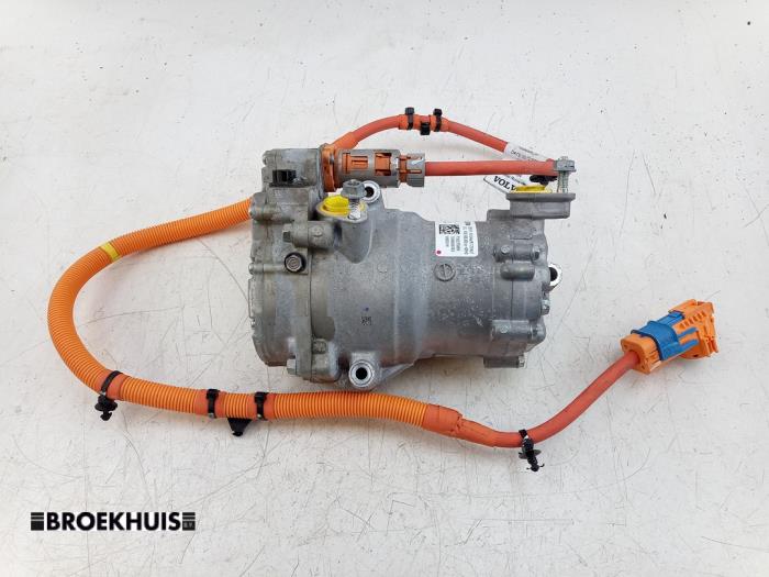 Gebruikte Aircopomp Volvo XC40 (XZ) Recharge Twin 78 kWh Prijs € 700,00 Margeregeling aangeboden door Autobedrijf Broekhuis B.V.