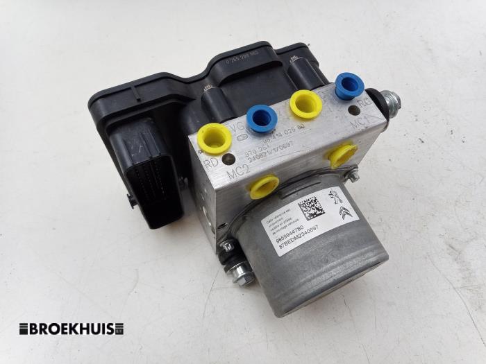 Gebruikte ABS Pomp Peugeot Partner (EA//EF/EN/EU) 1.5 BlueHDi 100 Prijs € 272,25 Inclusief btw aangeboden door Autobedrijf Broekhuis B.V.