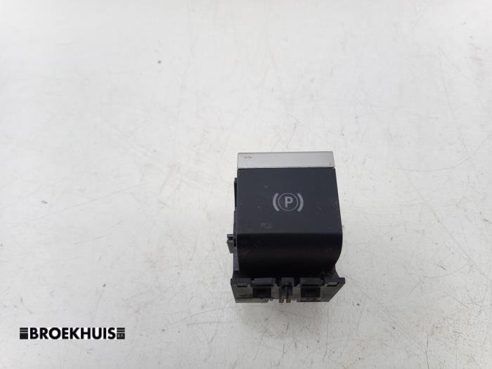 Gebruikte Handrem schakelaar Peugeot Partner (EA//EF/EN/EU) 1.5 BlueHDi 100 Prijs € 18,15 Inclusief btw aangeboden door Autobedrijf Broekhuis B.V.