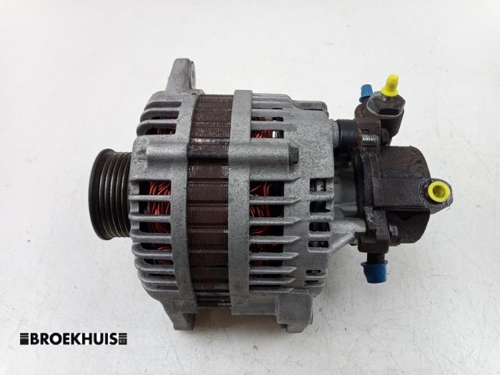 Gebruikte Dynamo Opel Combo (Corsa C) 1.7 DTI 16V Prijs € 100,00 Margeregeling aangeboden door Autobedrijf Broekhuis B.V.