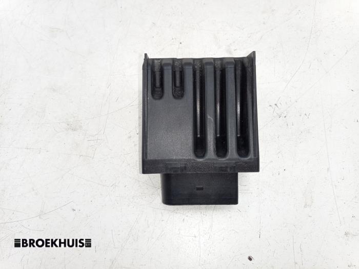 Gebruikte Brandstofpomp module Volkswagen Transporter T6 2.0 TDI 204 Prijs € 30,25 Inclusief btw aangeboden door Autobedrijf Broekhuis B.V.