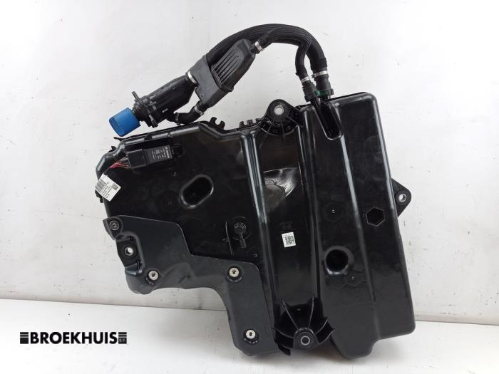 Gebruikte Ureumreservoir Volkswagen Transporter T6 2.0 TDI 204 Prijs € 332,75 Inclusief btw aangeboden door Autobedrijf Broekhuis B.V.