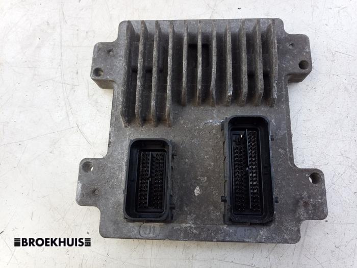 Gebruikte Inspuitcomputer Opel Corsa E 1.4 16V Prijs € 65,00 Margeregeling aangeboden door Autobedrijf Broekhuis B.V.